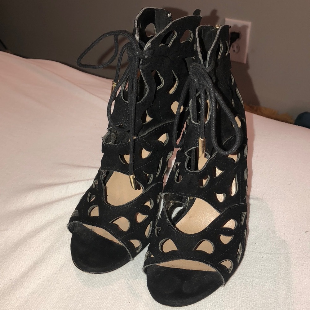 Aldo black heels with laces